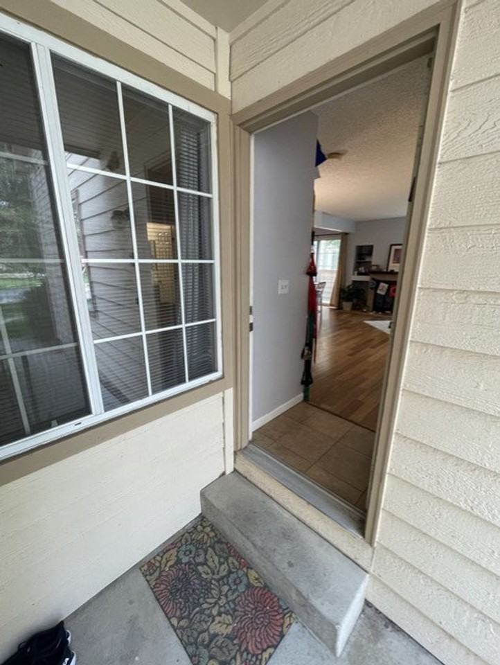 4871 White Rock Cir - Photo 2 of 14