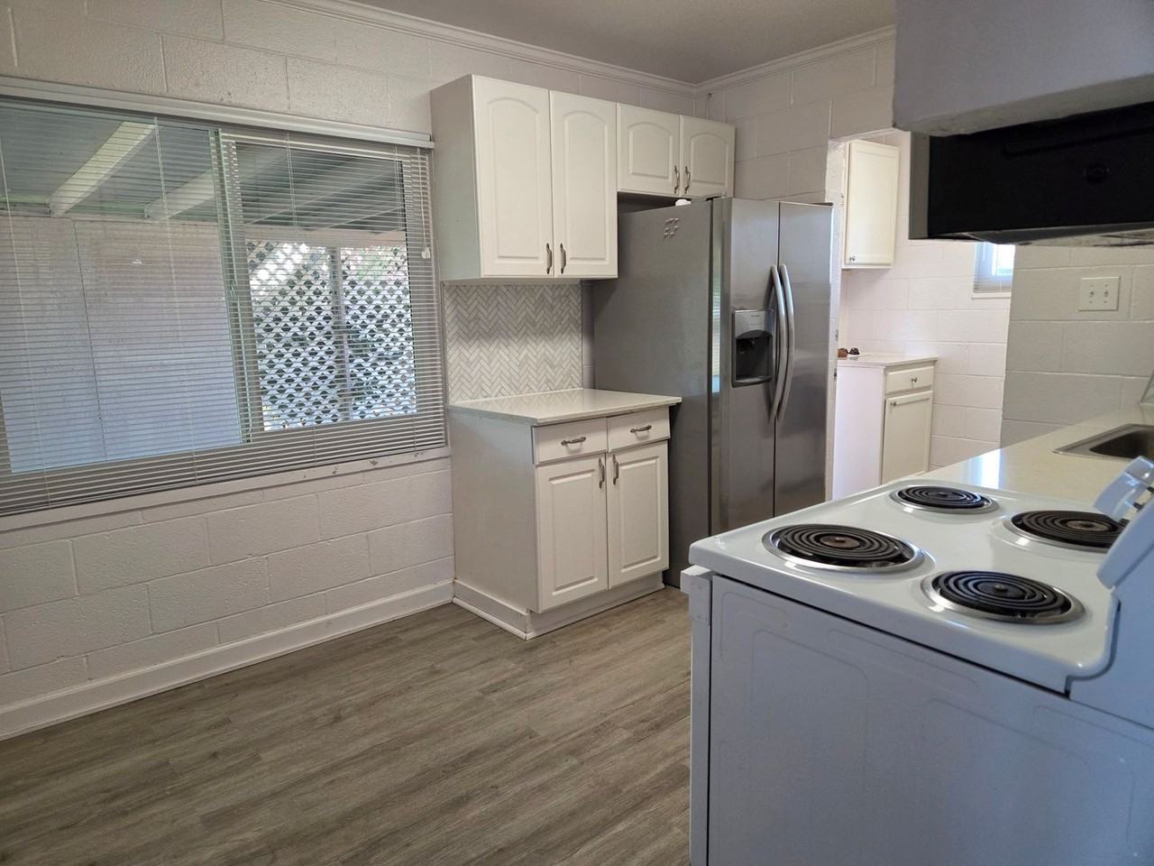 109 Dean Way - Photo 3 of 15