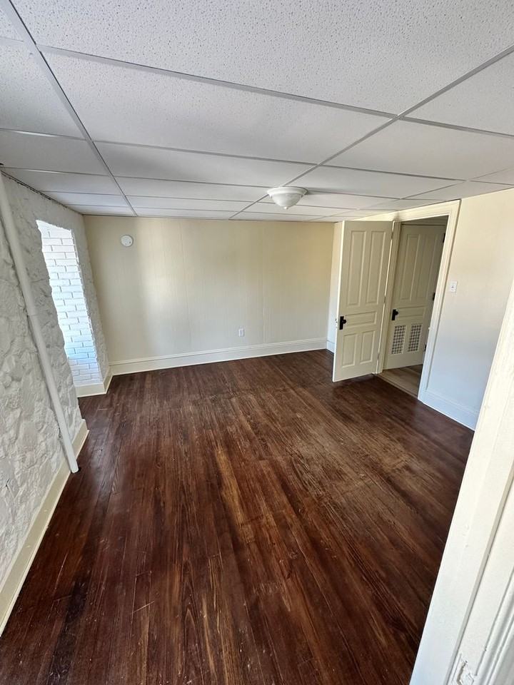 129 N Penn St #5 - Photo 4 of 18