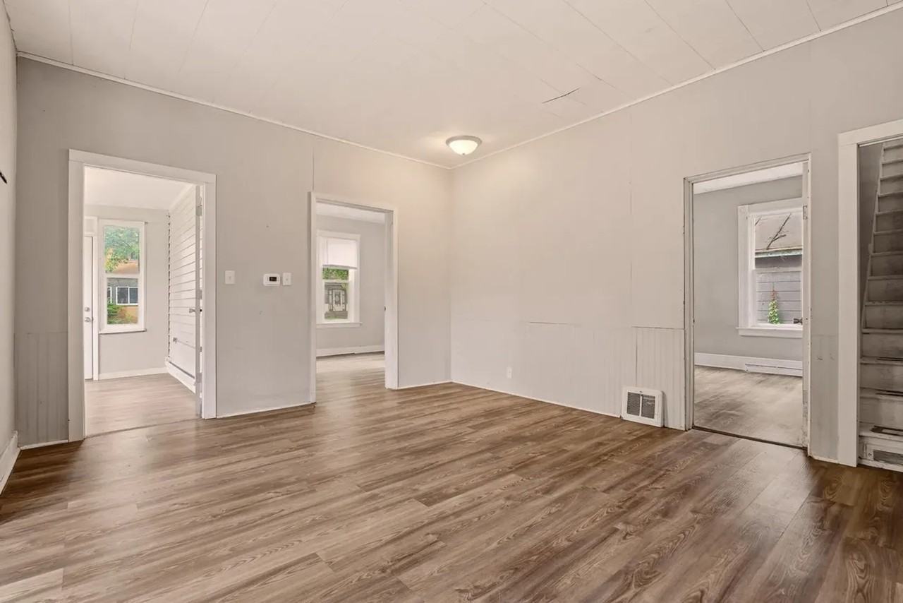 1002 8th St S - Photo 2 of 23