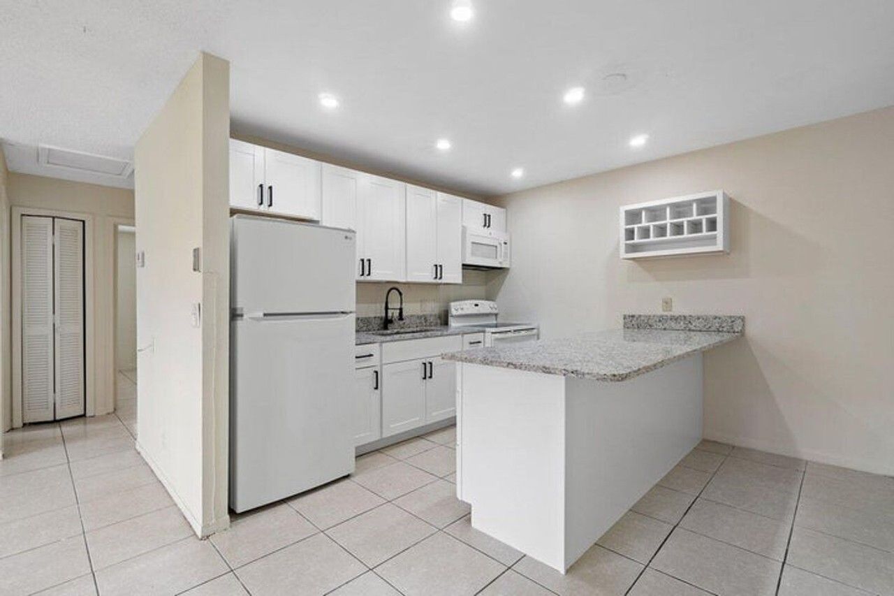 5854 Kumquat Rd - Photo 2 of 12