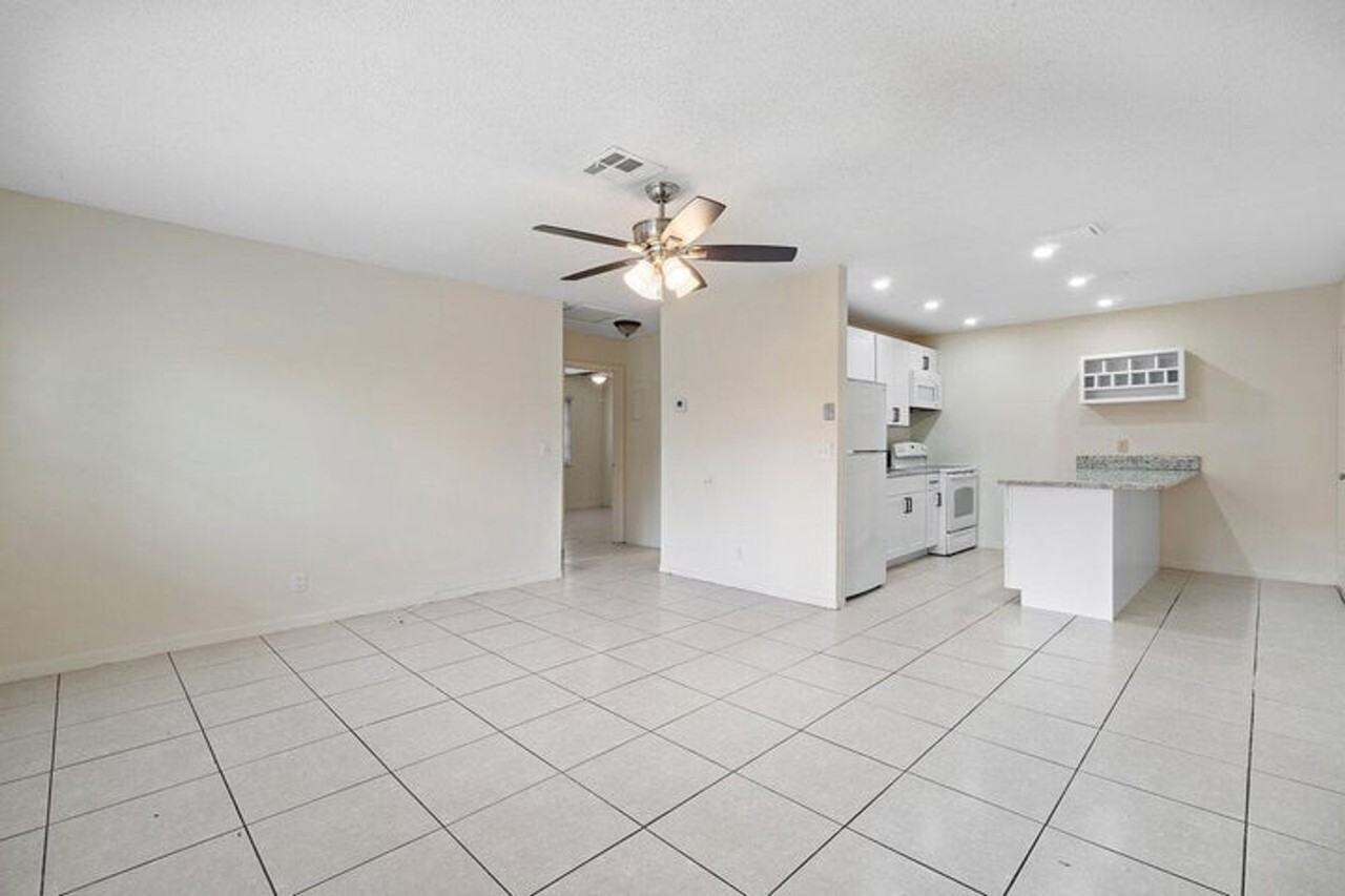 5854 Kumquat Rd - Photo 3 of 12
