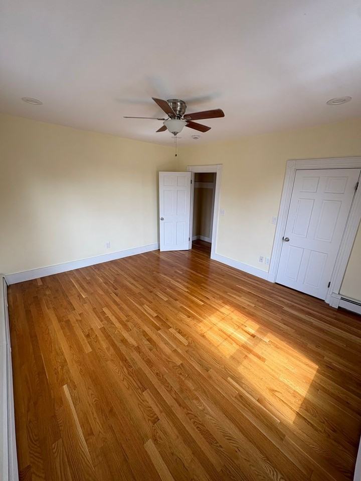 63 Oak St - Photo 6 of 12