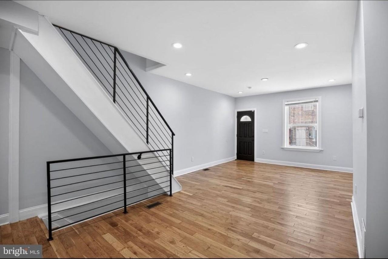 2505 S Sheridan St - Photo 2 of 19
