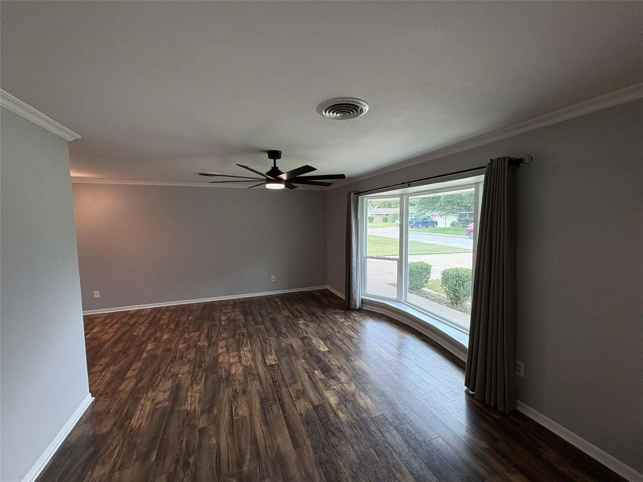 3509 Wharton Dr - Photo 3 of 34