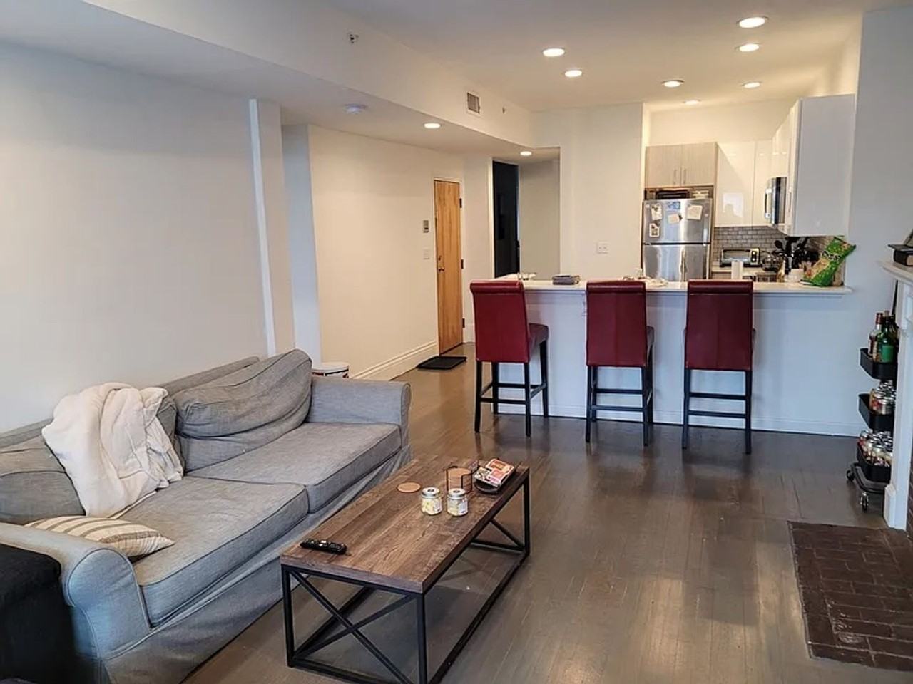 1414 Beacon St - Photo 3 of 12