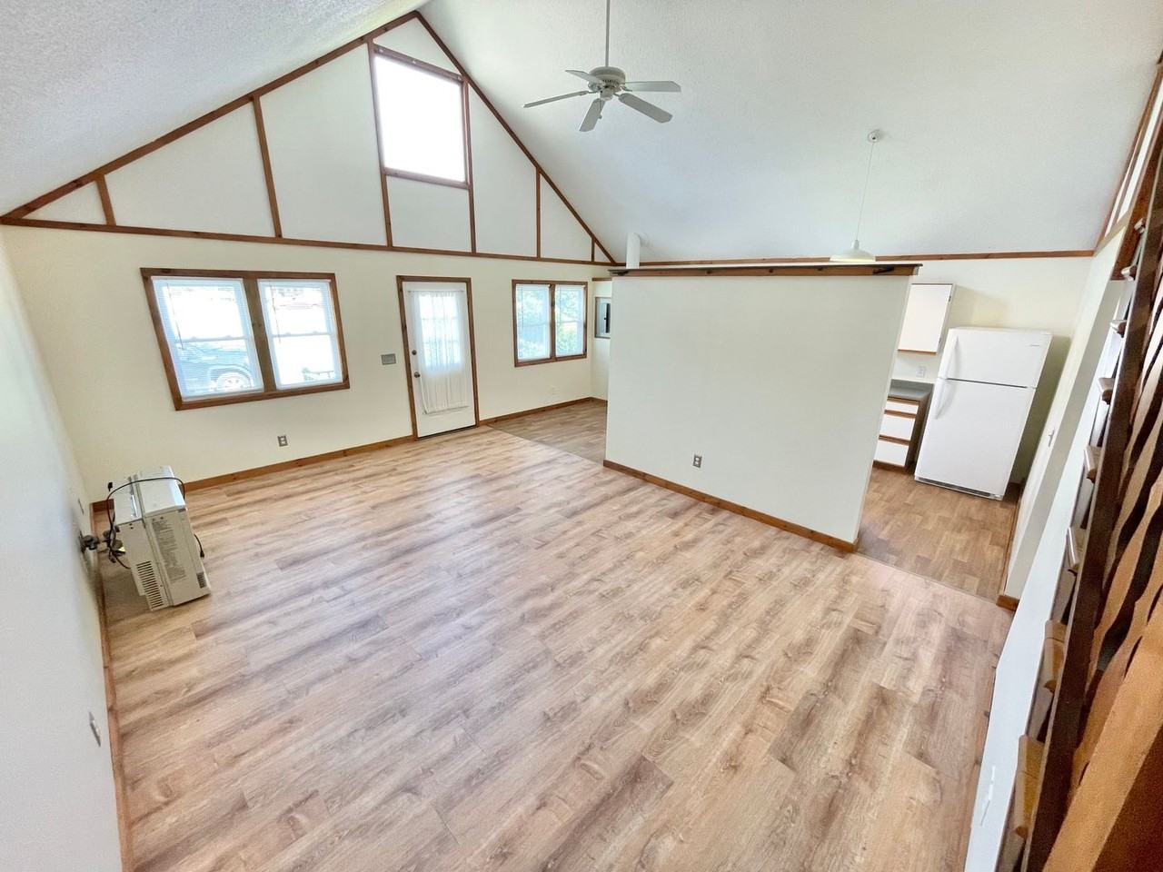3723 Shelburne Rd - Photo 2 of 23