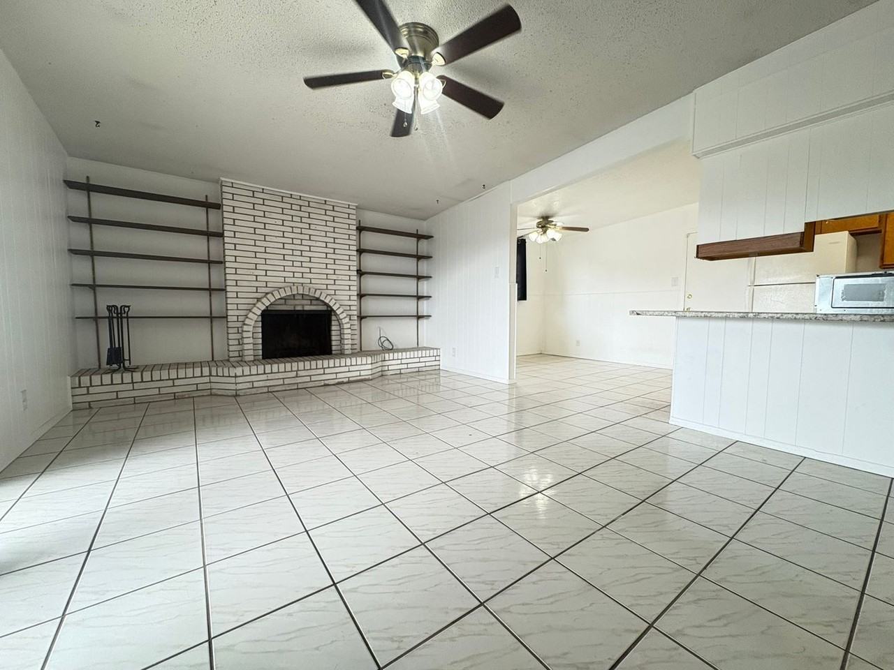 10316 Ashwood Dr - Photo 7 of 36