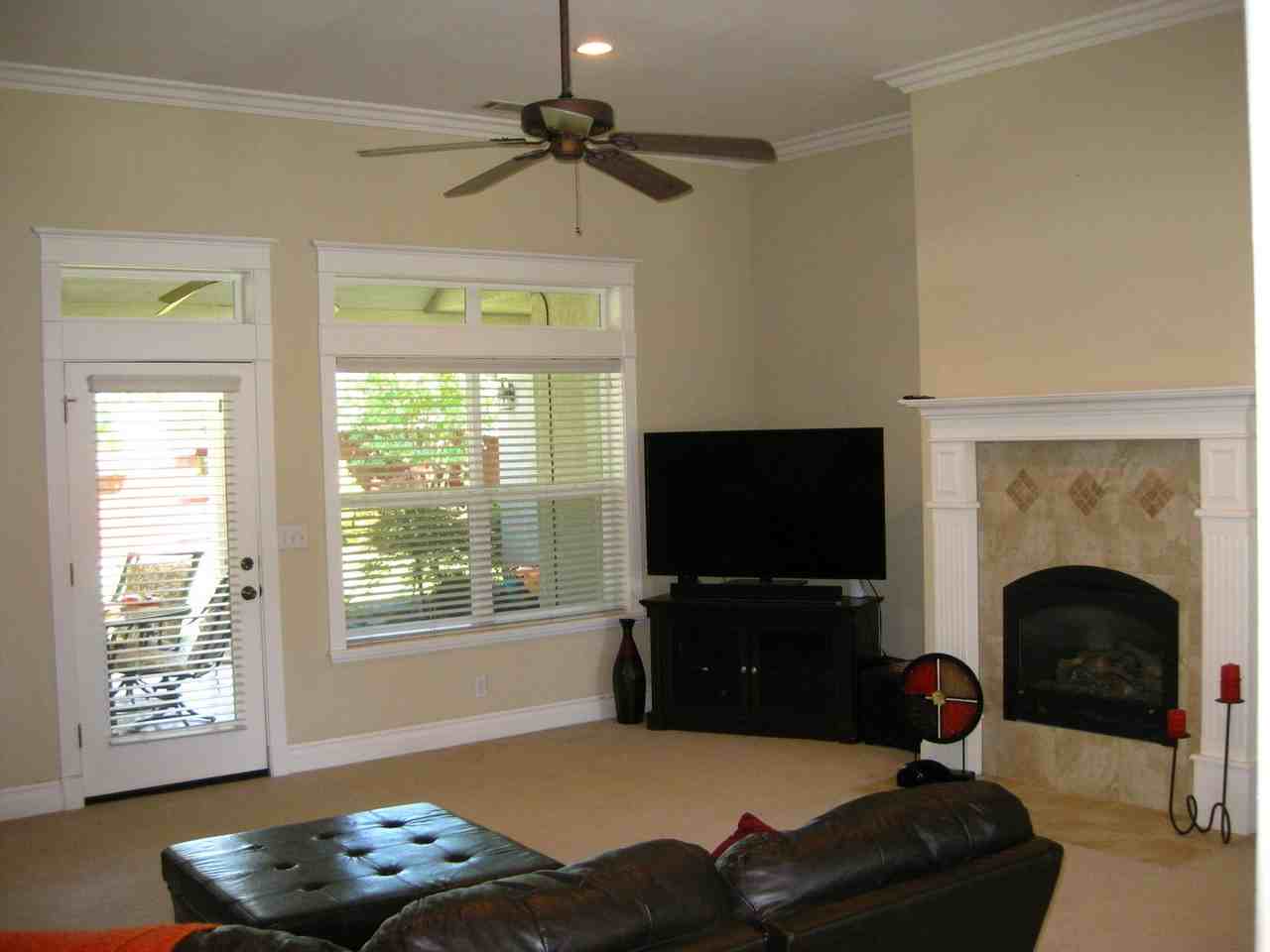 105 Sterling Oaks Dr - Photo 4 of 21