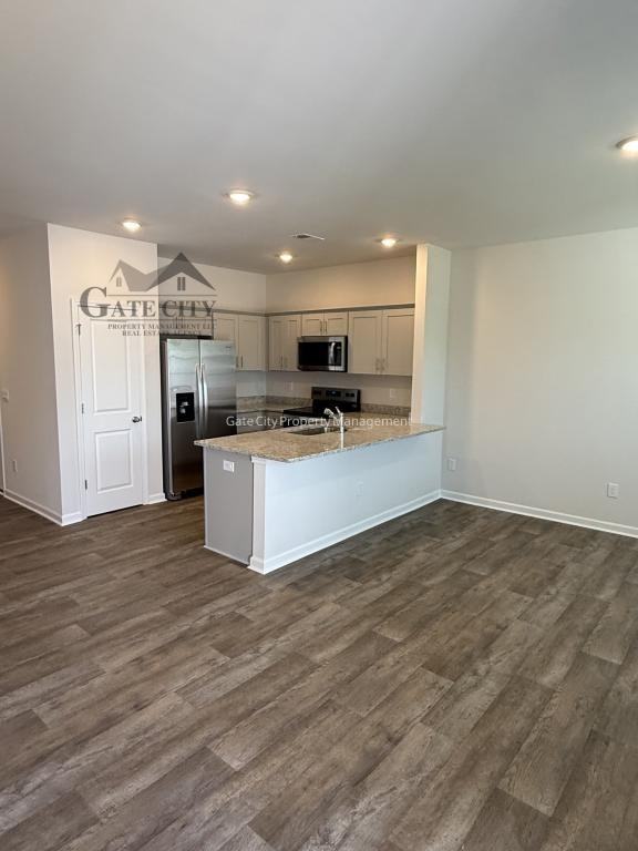 1206 Broholmer Ln - Photo 2 of 20