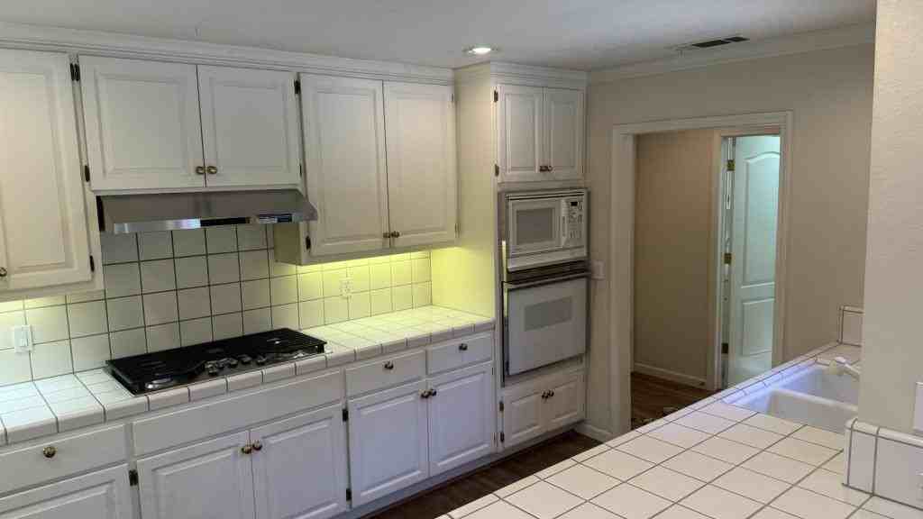 507 Bluebird Pl - Photo 4 of 17