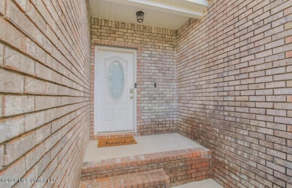 Riverbend Dr - Photo 2 of 22