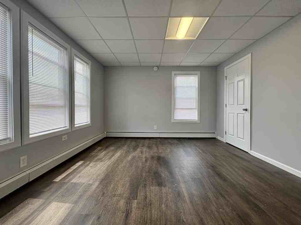 51 W Bates St Apt 3 - Photo 4 of 12