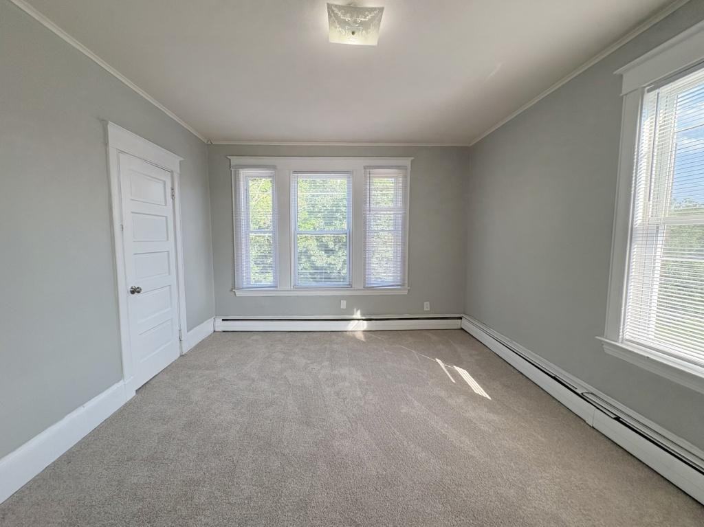 14 College St - Photo 5 of 12