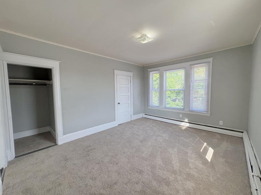 14 College St - Photo 6 of 12