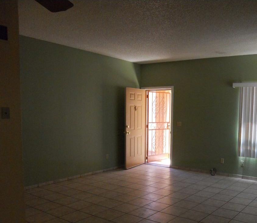 236 W Melridge St - Photo 3 of 4