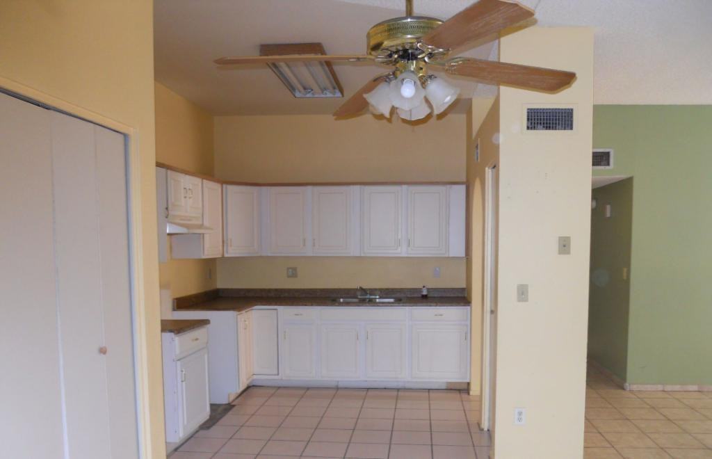 236 W Melridge St - Photo 4 of 4