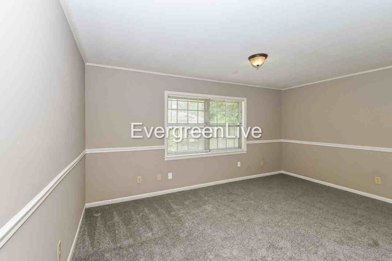 3094 Dewitt Cv - Photo 6 of 15