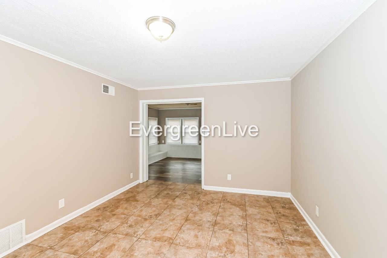 5064 Judy Lynn Ave - Photo 4 of 15