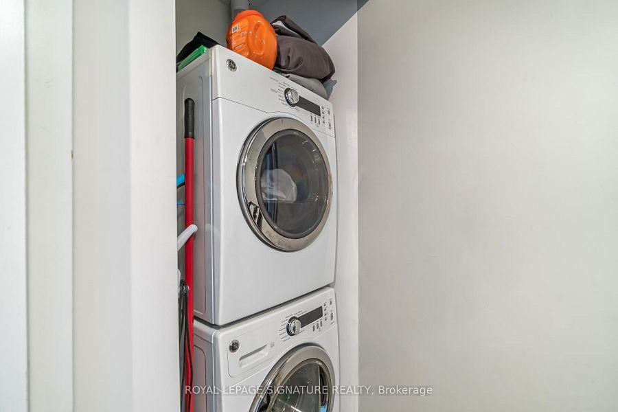 39 Brant St - Photo 4