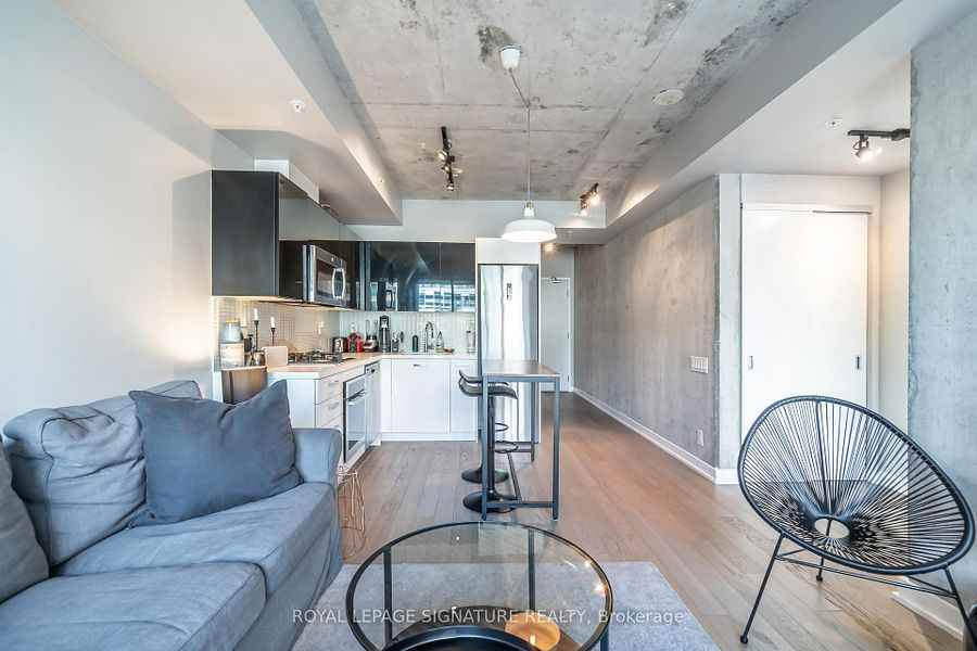 39 Brant St - Photo 18
