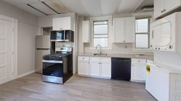 featured image of 346 Chelsea St #2