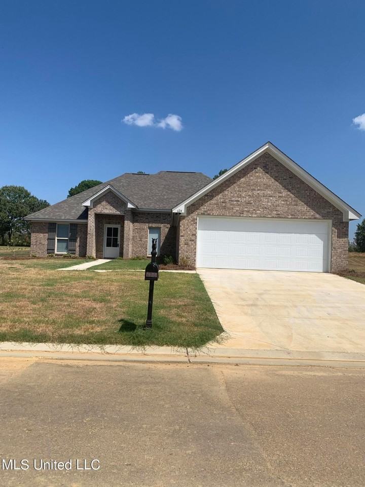 624 Westfield Dr - Photo 2 of 18