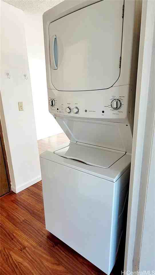 2421 Tusitala St #2102 - Photo 7 of 10