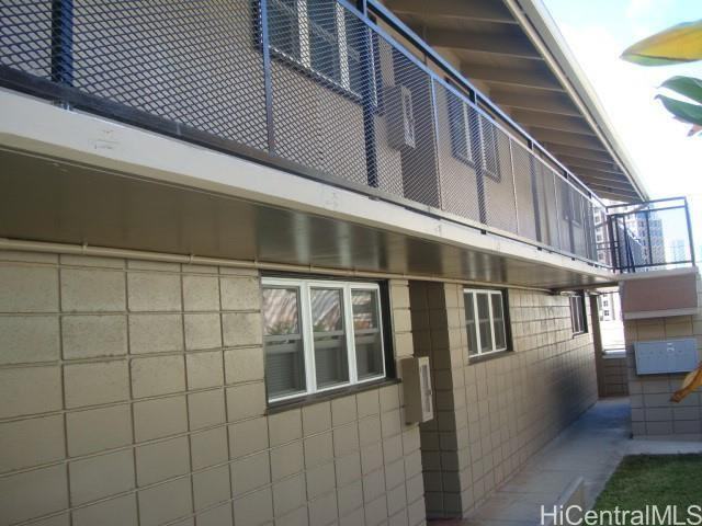 1060 Lunalilo St #E - Photo 2 of 20