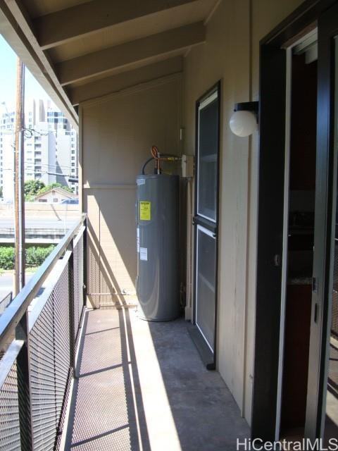 1060 Lunalilo St #E - Photo 7 of 20