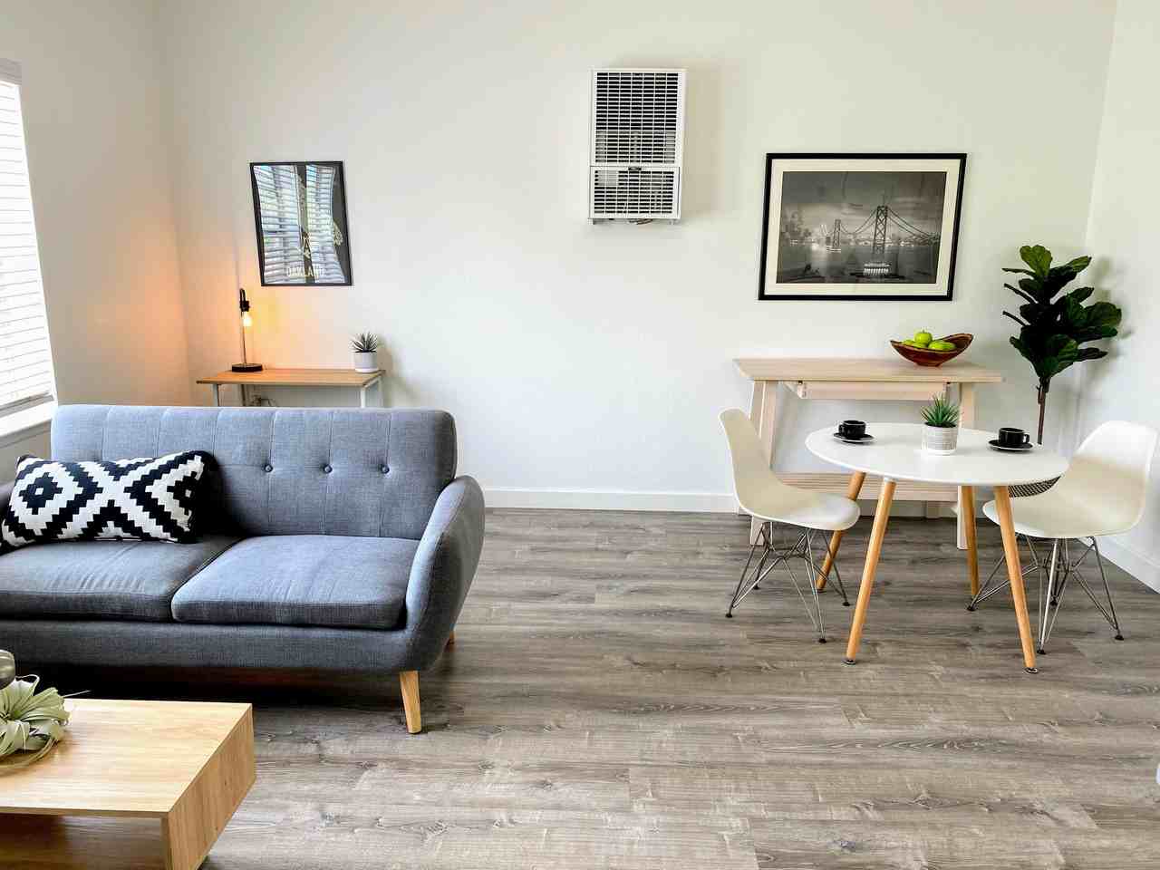 445 40th St #1 - Photo 5 of 12