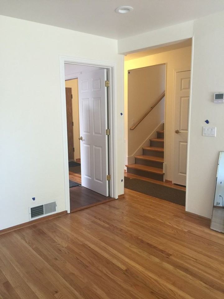 2111 Valleywood Dr - Photo 3 of 12