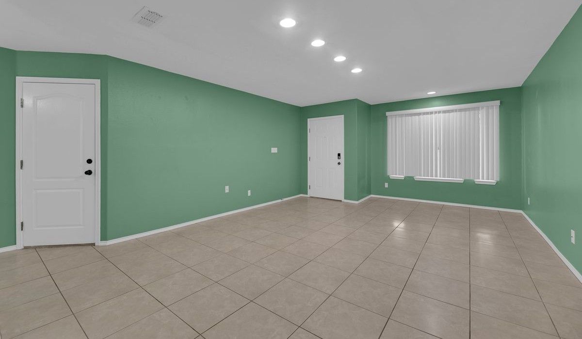 3619 Prestwick St - Photo 5 of 22