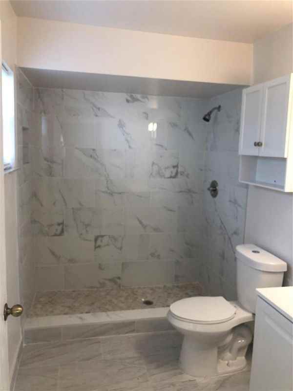 9910 W Heather Ln - Photo 3 of 9