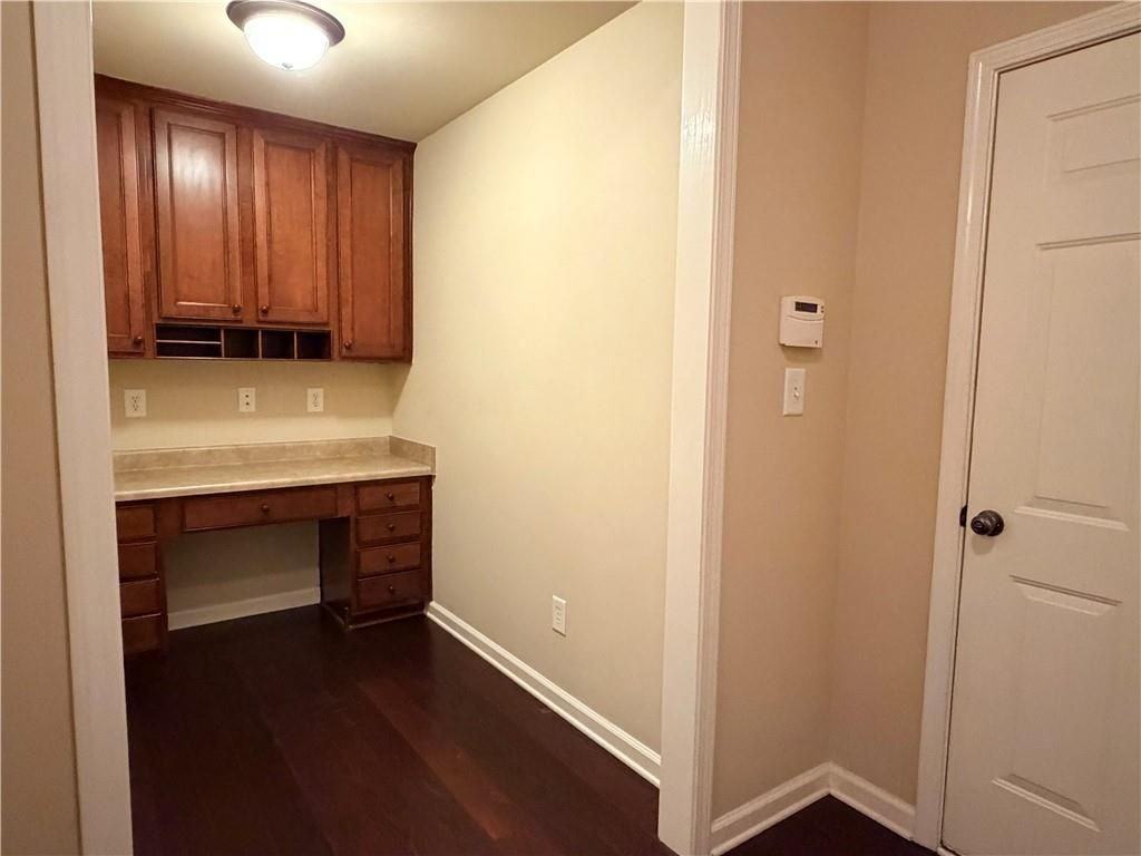 734 Grove Manor Park - Photo 3 of 33