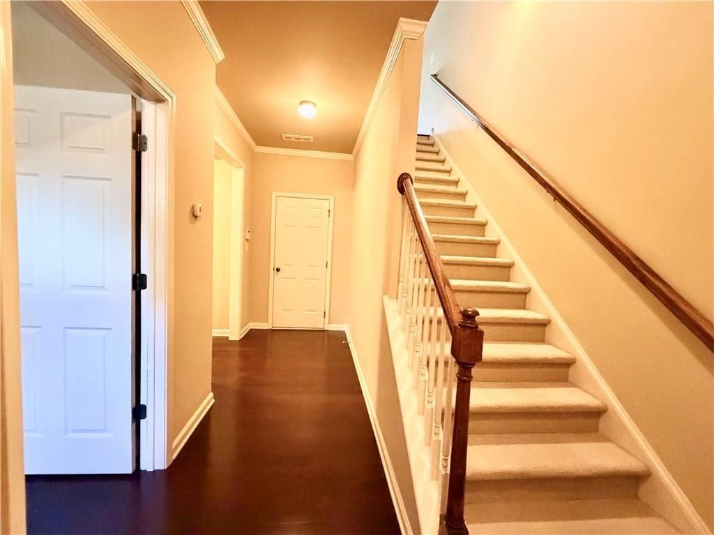 734 Grove Manor Park - Photo 7 of 33