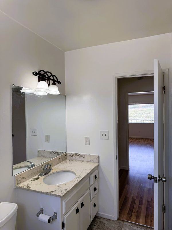 2310 Washington Cir ##F - Photo 6 of 22