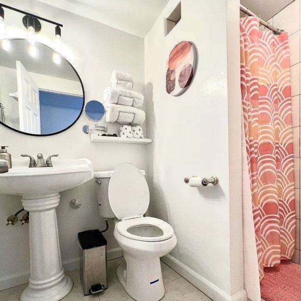 1145 Valencia Way - Photo 4 of 7