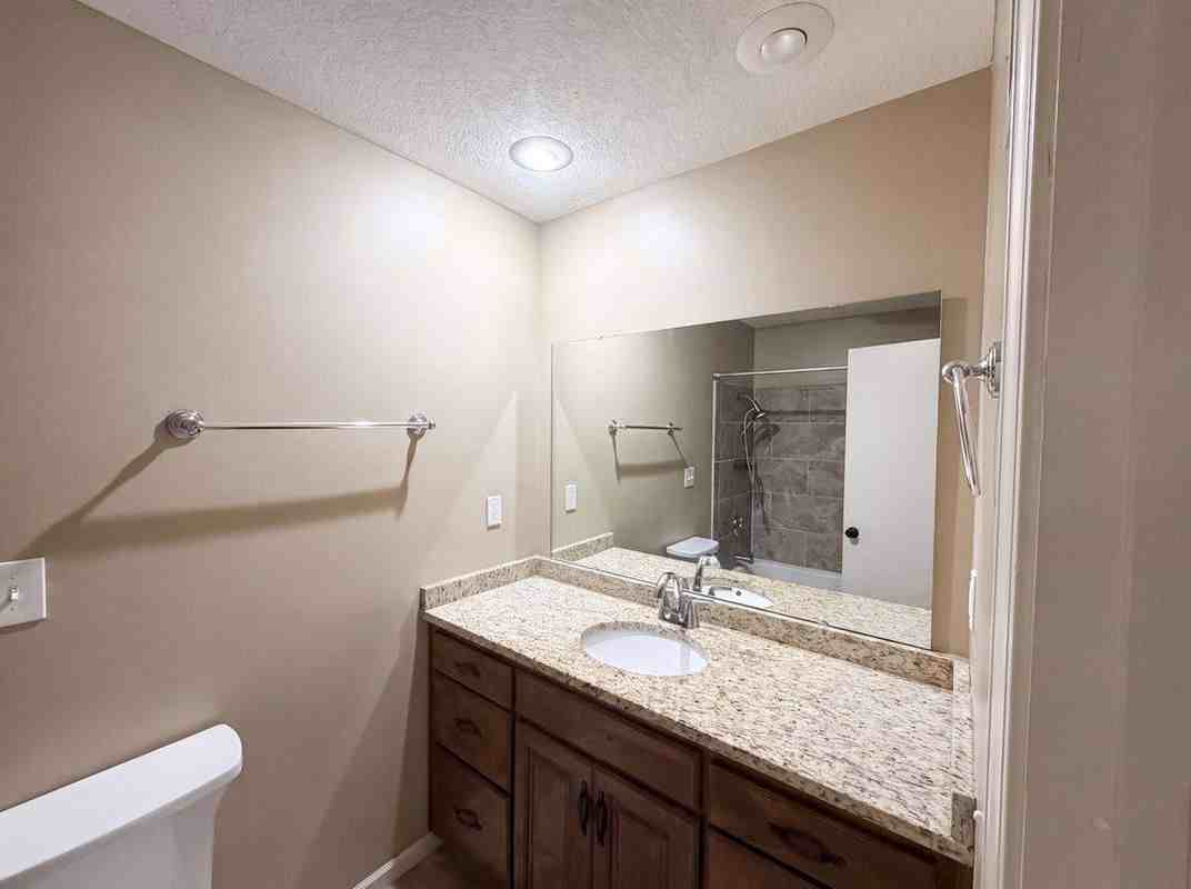 4321 Nw Briarcliff Ln - Photo 7 of 18