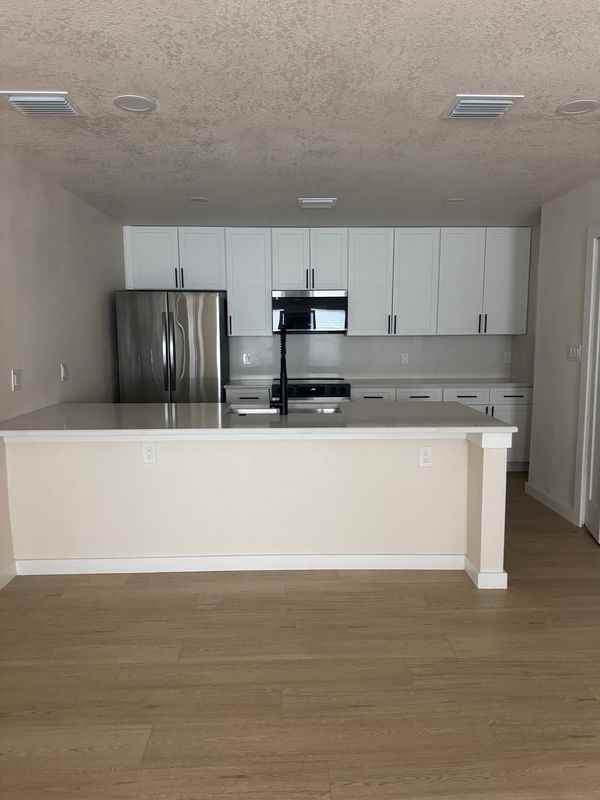523 Ramsdell Ave - Photo 2 of 23