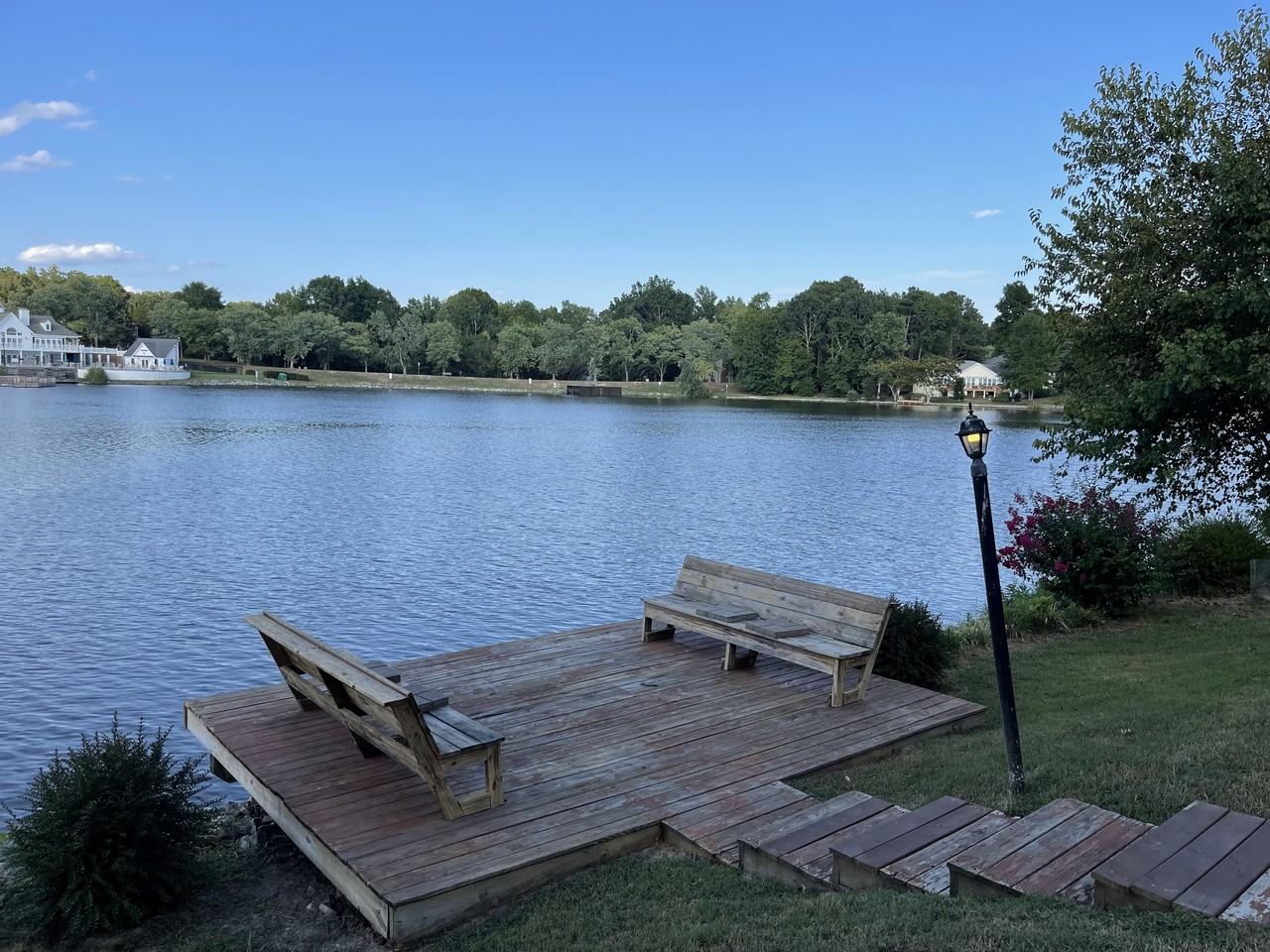 511 N Waters Edge Dr - Photo 2 of 26