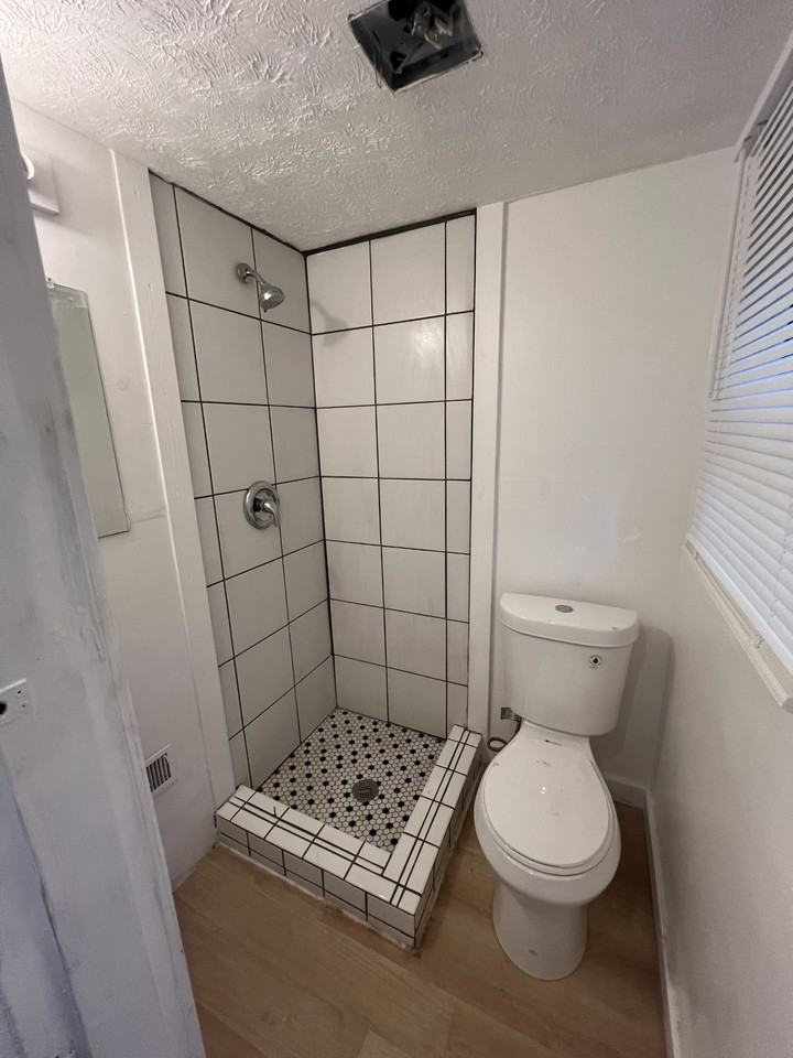 718 S Main St #720 - Photo 5 of 11