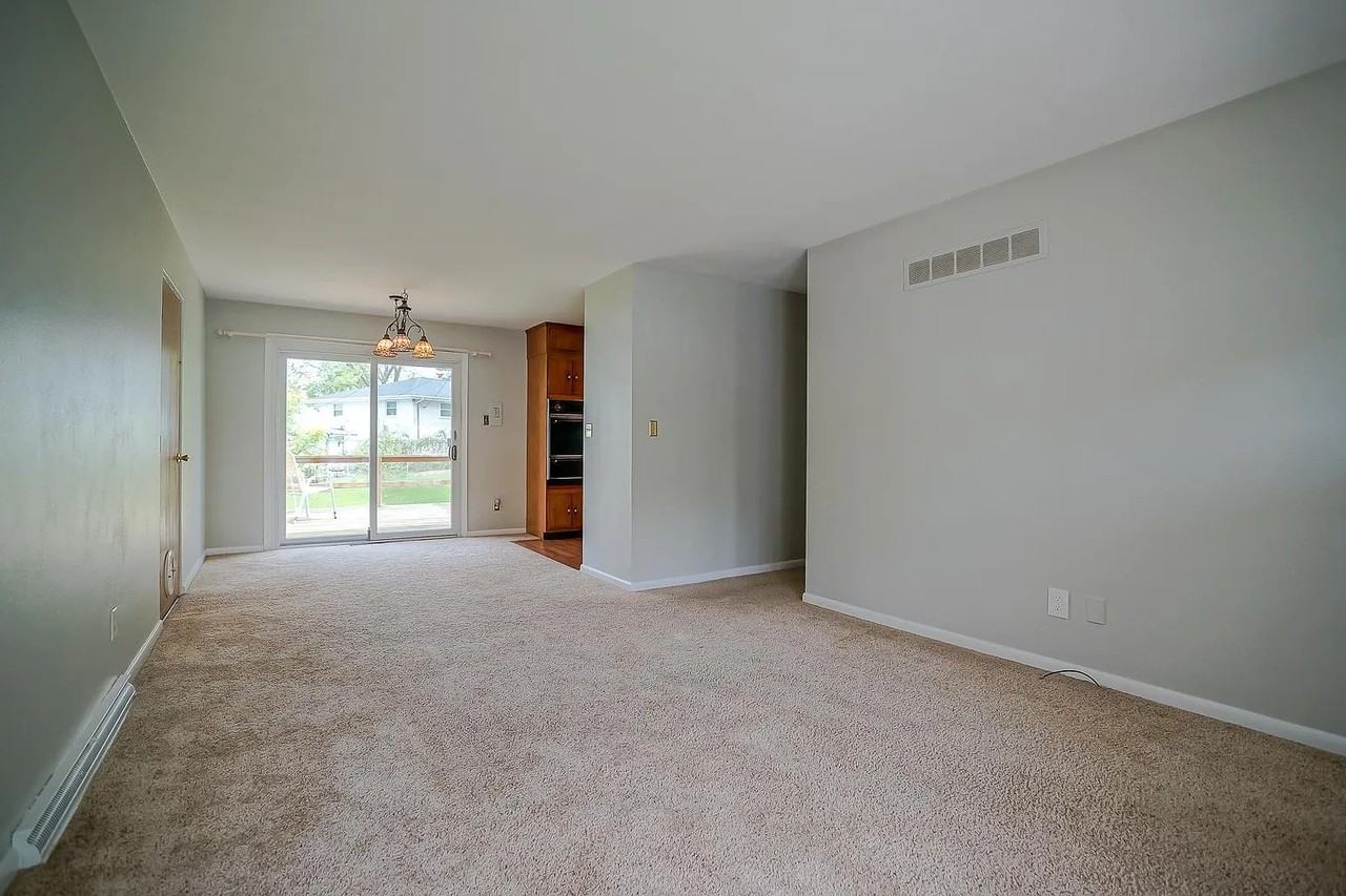6134 N Jayar Dr #6134LOWER - Photo 5 of 18