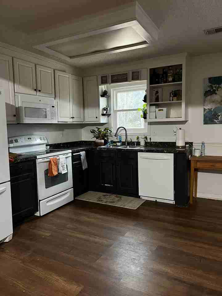 435 Robins Way - Photo 5 of 6