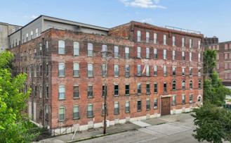 1220 Harrison Ave #2E - Photo 1 of 1