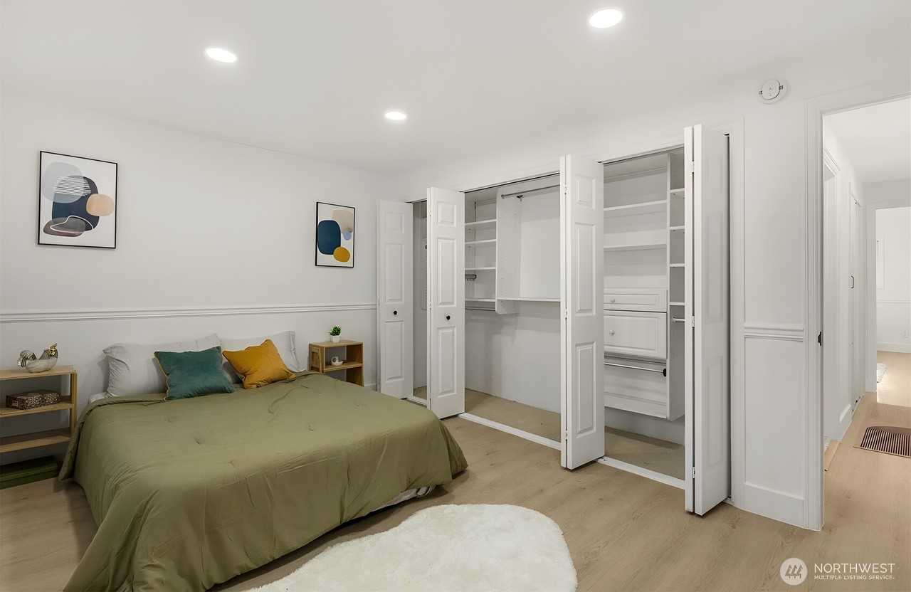 14527 Ne 40th St - Photo 3 of 19