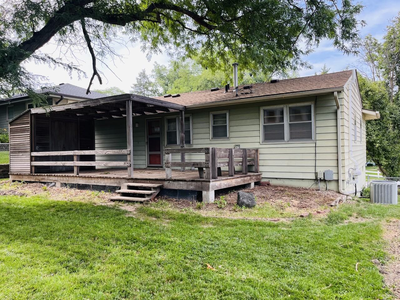 11117 Jackson St - Photo 2 of 17