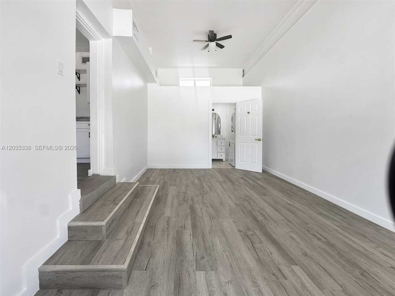 10780 Ne 2nd Ct #A - Photo 3 of 14