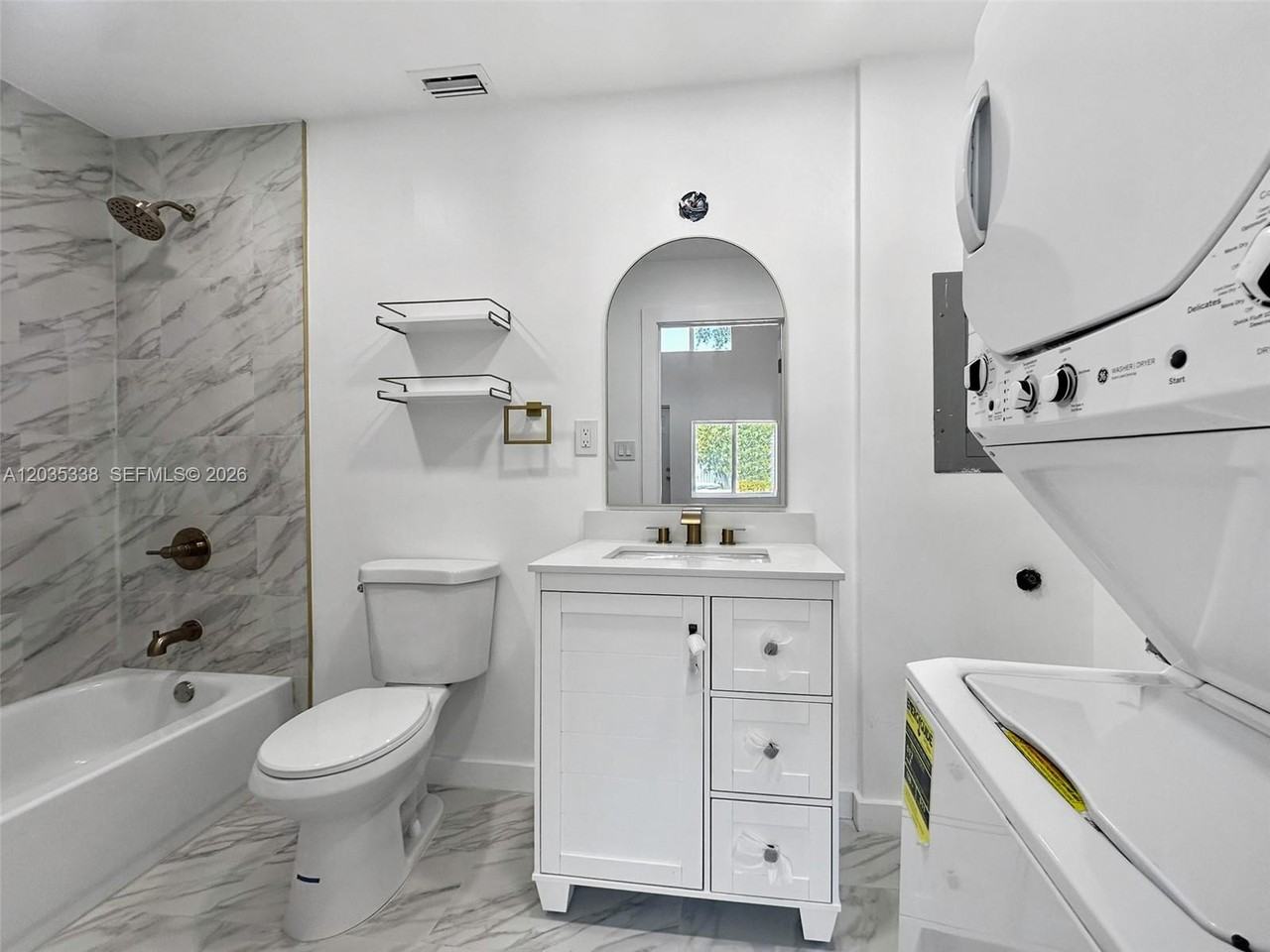 10780 Ne 2nd Ct #A - Photo 7 of 14