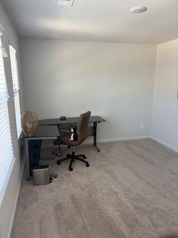5320 Melbourne Ln - Photo 4 of 9
